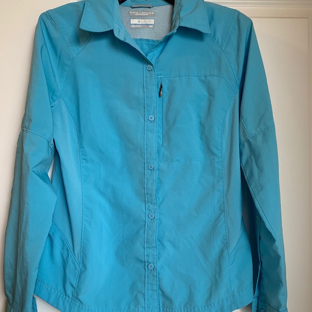 Columbia shirt for hiking and outdoors